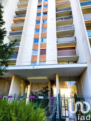 Appartement 1 pièce de 32 m² à Chaville (92370)