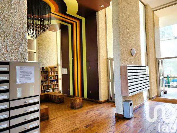 Appartement 1 pièce de 32 m² à Chaville (92370)