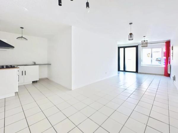 Un bel espace de vie en rez-de-chaussée