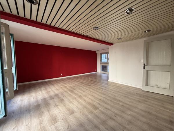 Appartement 4 pièces AURILLAC (15) avec terrasse et parking