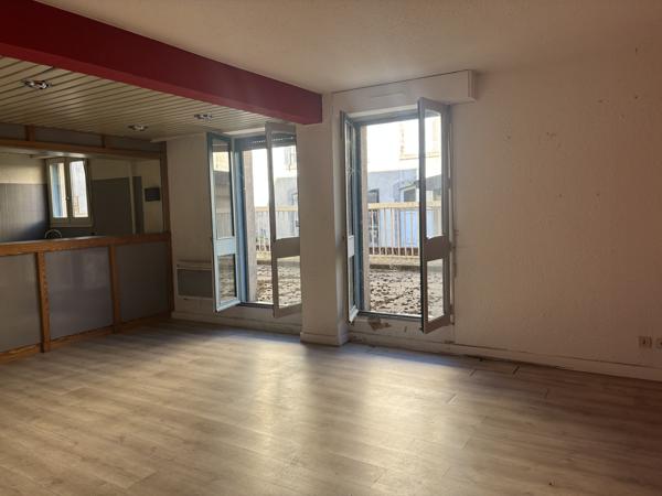 Appartement 4 pièces AURILLAC (15) avec terrasse et parking