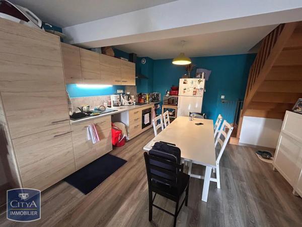 Maison à louer 3 pièces 88.7m² Chauriat (63117)