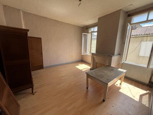 Maison à vendre 56 000 € Castillon-la-Bataille 3 p 65 m² DPE F