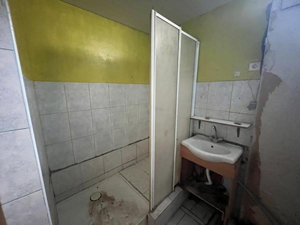 Maison à vendre 56 000 € Castillon-la-Bataille 3 p 65 m² DPE F