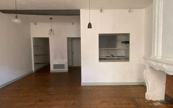 Appartement à vendre    2 pièces • 69 m2 Bordeaux