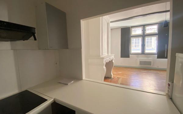 Appartement à vendre    2 pièces • 69 m2 Bordeaux