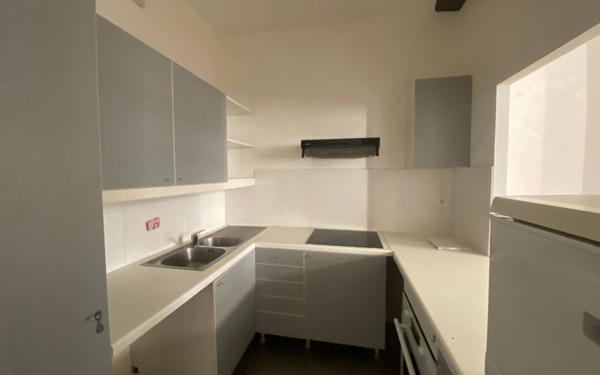 Appartement à vendre    2 pièces • 69 m2 Bordeaux