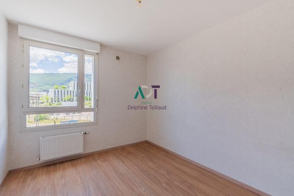 T3 AVEC GARAGE SECTEUR GRENOBLE GARE