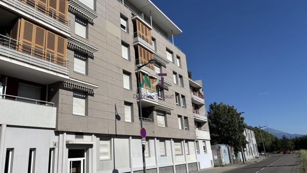 T3 AVEC GARAGE SECTEUR GRENOBLE GARE