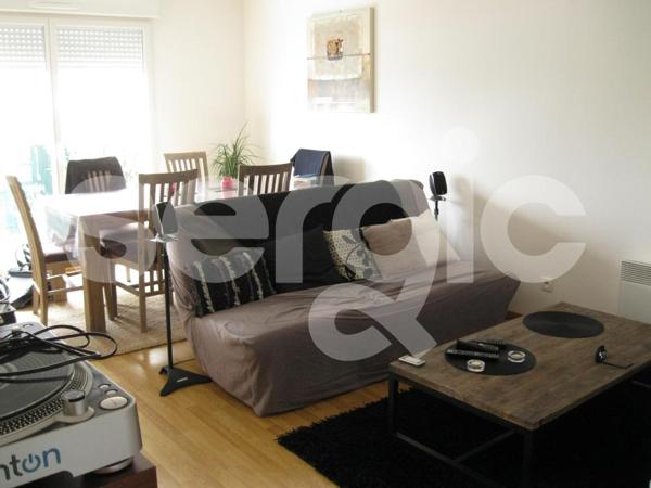 Location 3 Pieces 64 44230 Saint Sebastien Sur Loire 24 0005 07 0143