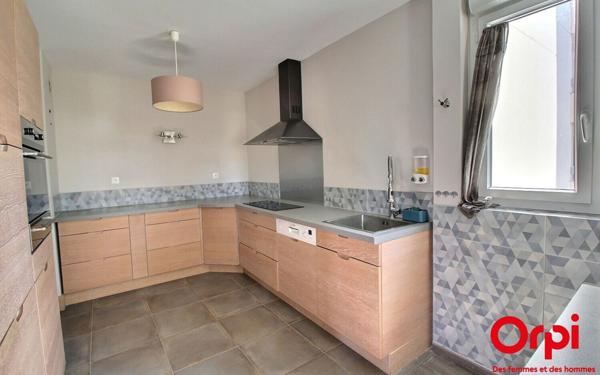 Appartement à vendre    4 pièces • 81 m2 Montigny-le-Bretonneux