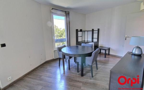 Appartement à vendre    4 pièces • 81 m2 Montigny-le-Bretonneux