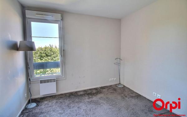 Appartement à vendre    4 pièces • 81 m2 Montigny-le-Bretonneux
