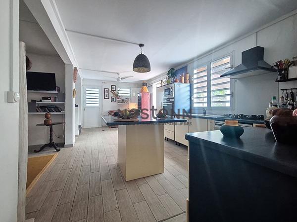 A vendre maison à Raizet Abymes de 5 pièces de 110 m2 avec son jardin privatif