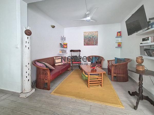 A vendre maison à Raizet Abymes de 5 pièces de 110 m2 avec son jardin privatif