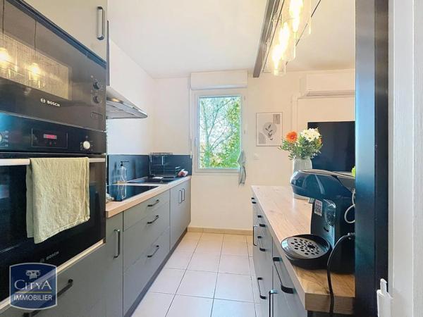Appartement à louer 2 pièces 48.01m² Pont-de-Chéruy (38230)