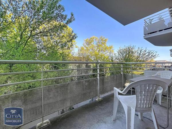 Appartement à louer 2 pièces 48.01m² Pont-de-Chéruy (38230)