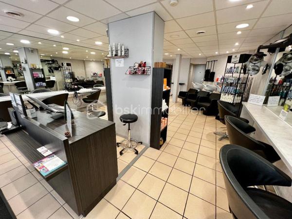 Local d'activité de 63 m²