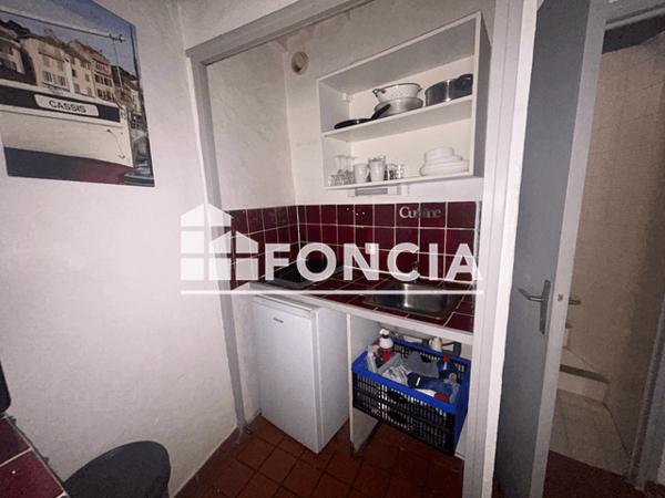 Location Studio meublé 21.64 m² - 30 PLACE DES CARDEURS Aix-en-provence 13100