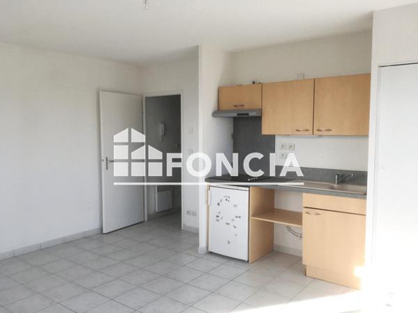 Location Studio meublé 29 m² - 138 RUE HENRI VENIARD St Georges Des Groseillers 61100