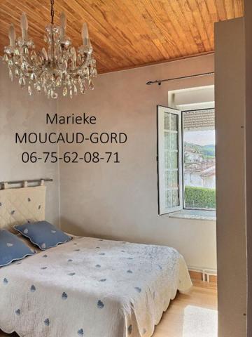 Beauzac 43590 Belle maison de caractère en pierre 3 chambres plusieurs dépendances sur 600m² de terrain