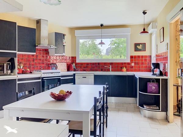 Maison à vendre 379 080 € Lannion 9 p 192 m² DPE D
