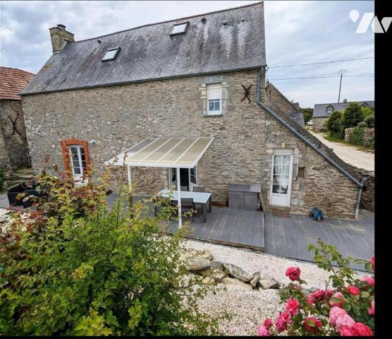 CHERBOURG-EN-COTENTIN : MAISON AVEC DEPENDANCES