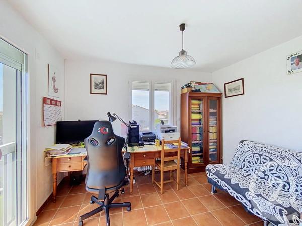 Maison à vendre  8 pièces - 190,87 m 2   AGDE  - 34