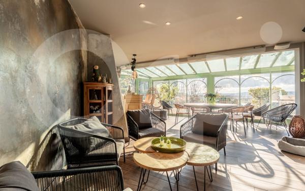 Maison à vendre    6 pièces •  Villefranche-sur-Saône