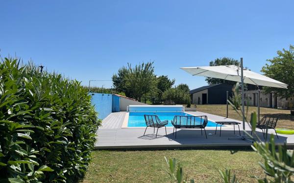 Maison à vendre    5 pièces •  Tonnay-Charente