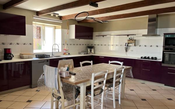 Maison à vendre    5 pièces •  Tonnay-Charente