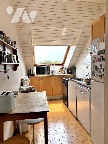APPARTEMENT A VENDRE - DIVONNE LES BAINS Hyper centre -  T3 au 5ème et dernier étage - 86 m2 -