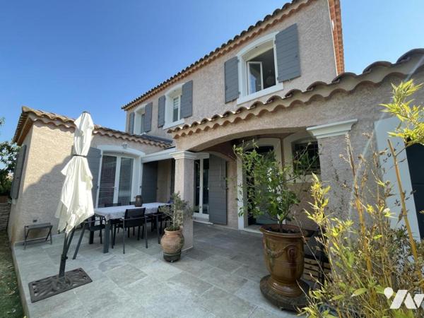 Maison individuelle  6 pièces 130 m² avec piscine et jardin Entraigues sur la Sorgue