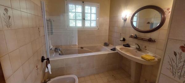 Nîmes – La Cigale – Propriété avec piscine