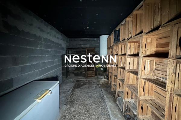 Vénissieux Limite Corbas: maison individuelle frot potentiel 1000m2 terrain sans vis à vis piscinable