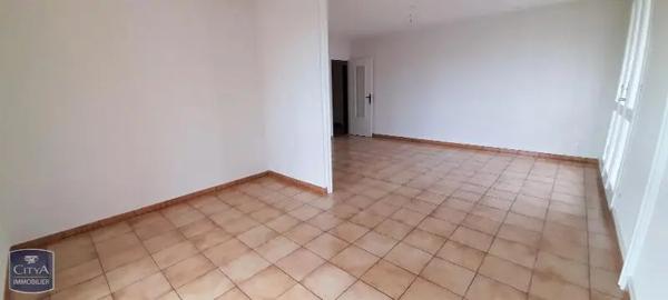 Appartement à louer 4 pièces 80.66m²