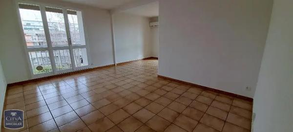 Appartement à louer 4 pièces 80.66m²