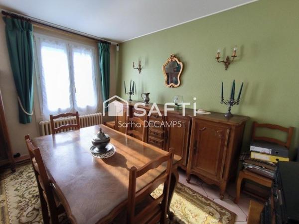 Maison de plein pied sur sous-sol, véranda, jardin de 621 m².