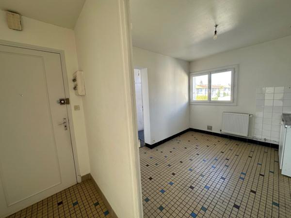 AGEN (47)à vendre Appartement 4 pièces 66 m2 deux hambres garage et cellier