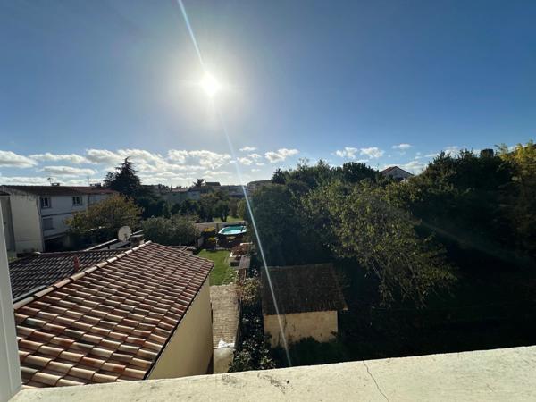 AGEN (47)à vendre Appartement 4 pièces 66 m2 deux hambres garage et cellier