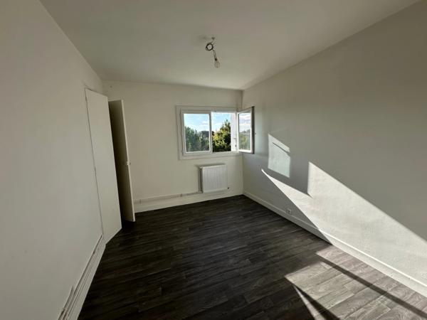 AGEN (47)à vendre Appartement 4 pièces 66 m2 deux hambres garage et cellier