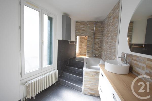 Maison à vendre  2 pièces - 43,85 m 2   VICHY  - 03
