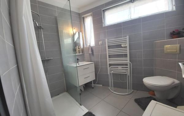 Vente Appartement P2 A 200 mètres de la plage rénové(e) Portiragnes-plage   