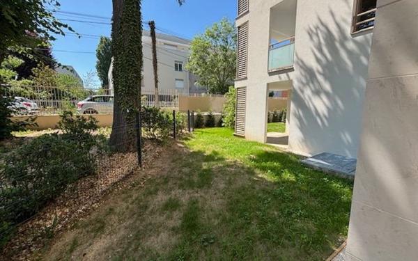 Appartement à vendre    3 pièces • 74,74 m2 Francheville