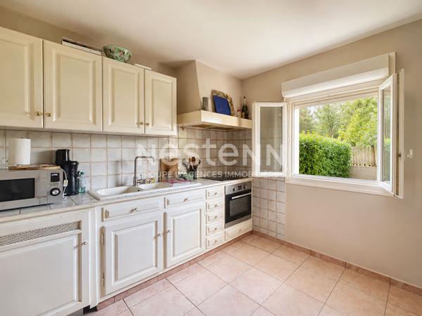 SAINT RAPHAEL - IMMEUBLE DE RAPPORT - 150 m² - 4 Lots loués