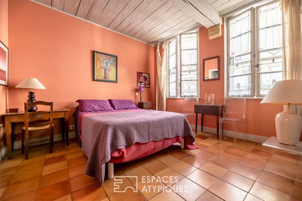 Maison de charme avec jardin , piscine et dépendance en coeur de ville