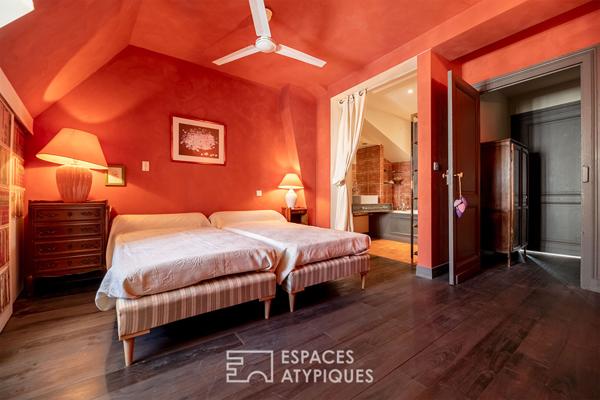 Maison de charme avec jardin , piscine et dépendance en coeur de ville