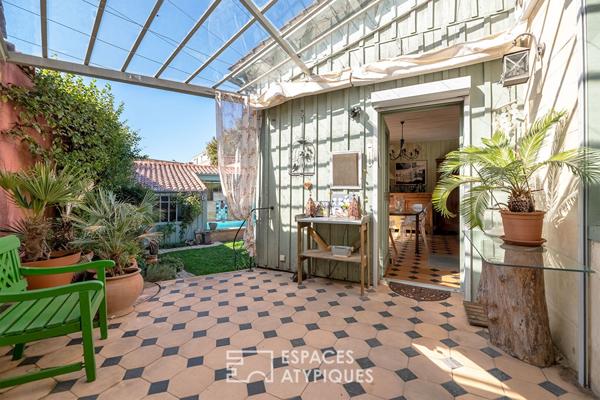 Maison de charme avec jardin , piscine et dépendance en coeur de ville