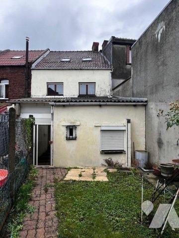 Maison à Vendre à Hénin-Beaumont (62110) en Pas-de-Calais (62)

Cette maison se situe dans la...