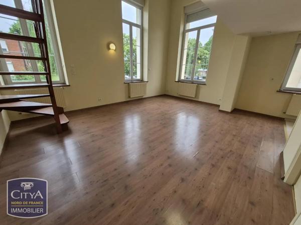 Appartement à louer 2 pièces 56.14m² Cambrai (59400)